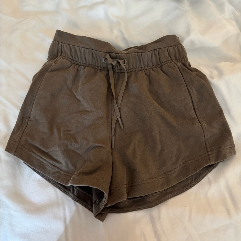 Lululemon inner glow high rise shorts in color Nomad